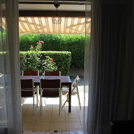 Nearby Village Naturist With Pool And Private Parking Apartment *